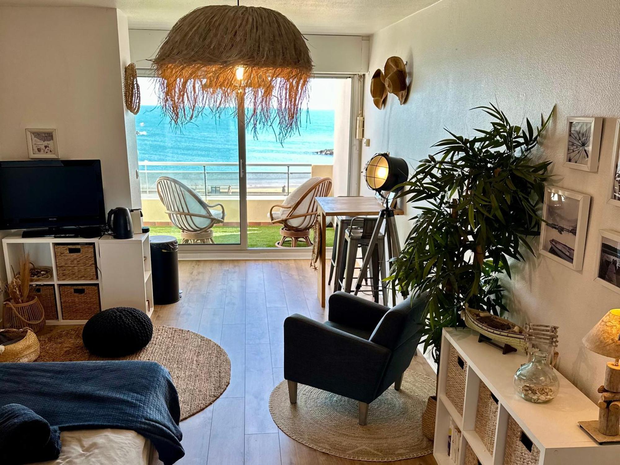 Studio Plein Sud Entre Mer Et Etang 팔라바 레 플로 외부 사진